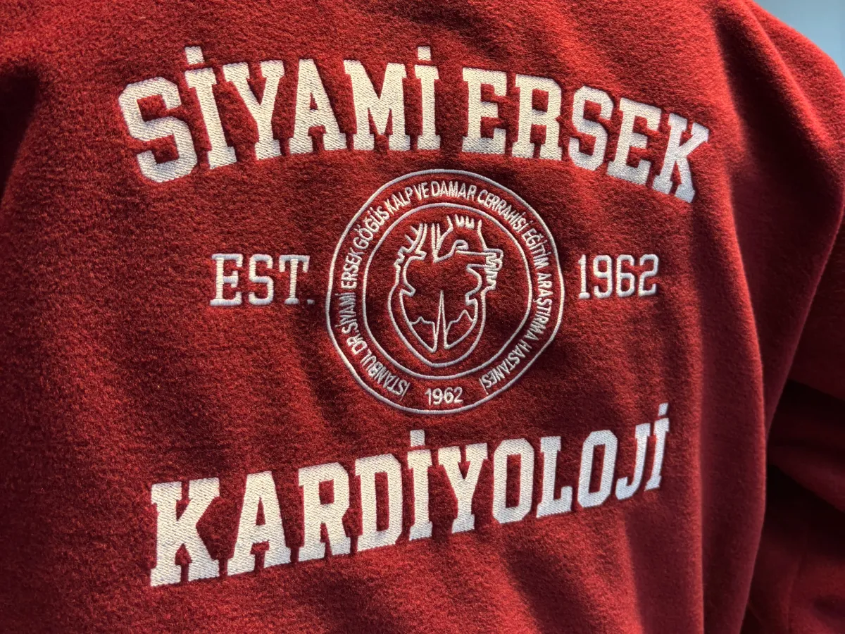 Siyami Ersek Kardiyoloji Nakışlı Sweatshirt Projesi